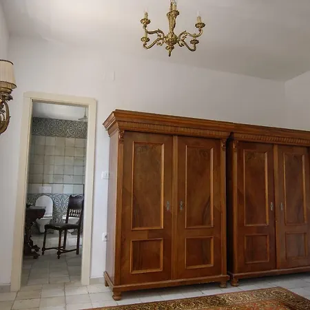 Papa's Court Villa *