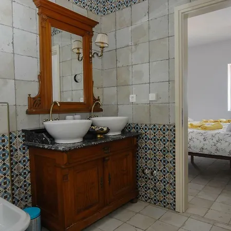 Villa Papa's Court *