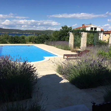Papa's Court Villa